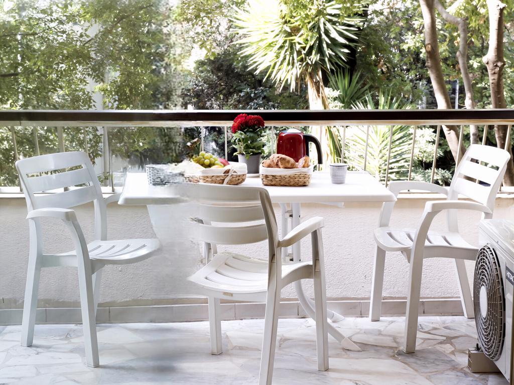 Appartement 2P relooking à Cannes, Festival Cinema, Netflix et parking gratuit, accueil 5 étoiles, excellent rapport qualité-prix