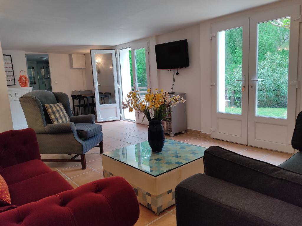 Superbe villa 10 personnes avec piscine chauffée à Villecroze