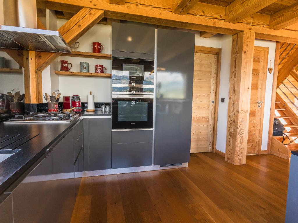 Chalet "La Gélinotte" MEGEVE-COMBLOUX, HIVER 2025-2026, 200 m2, 8-10 personnes, 5 chambres, vue panoramique, haut de gamme
