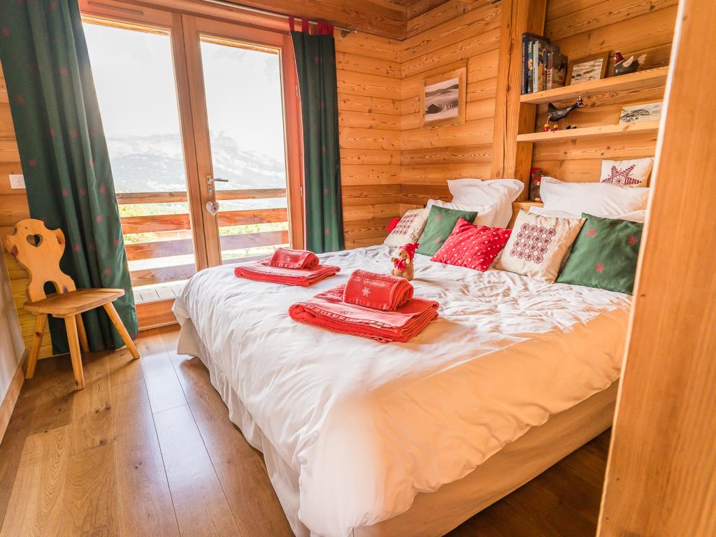 Chalet "La Gélinotte" MEGEVE-COMBLOUX, HIVER 2025-2026, 200 m2, 8-10 personnes, 5 chambres, vue panoramique, haut de gamme
