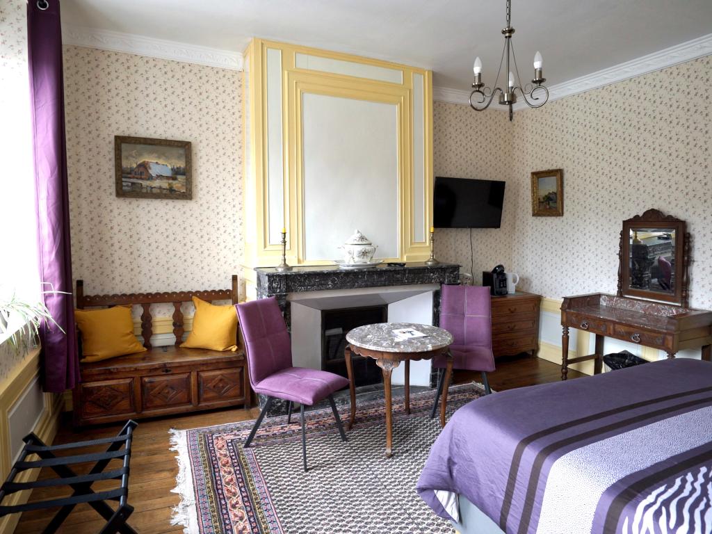 Chambres & Table d'hôtes Au Chapitre, chambres dans une maison de charme, table remarquable