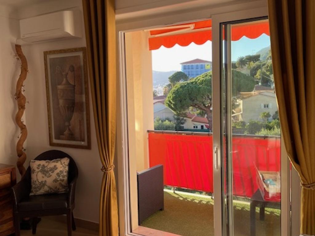 Charmant 2 pièces Vue sur Mer et Monte-Carlo à ROQUEBRUNE CAP MARTIN