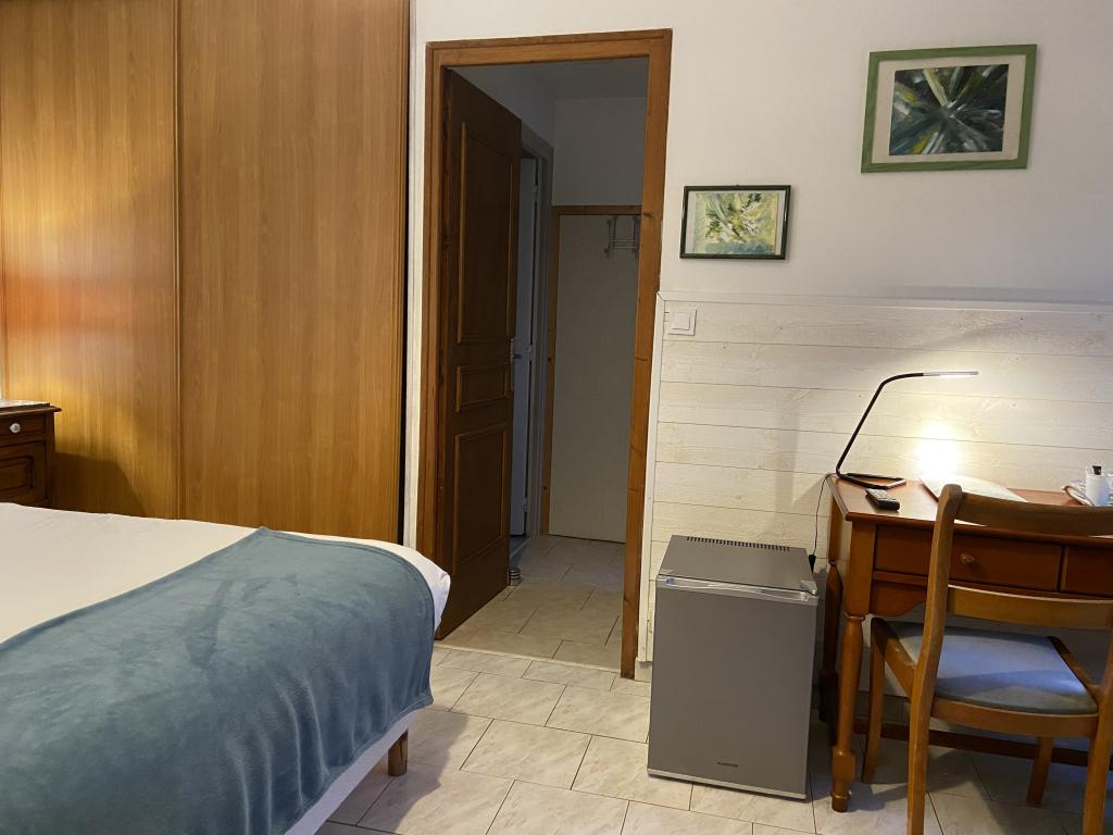 La Suite Longère : 2 chambres pour 5 avec terrasse vue sur le jardin et la piscine