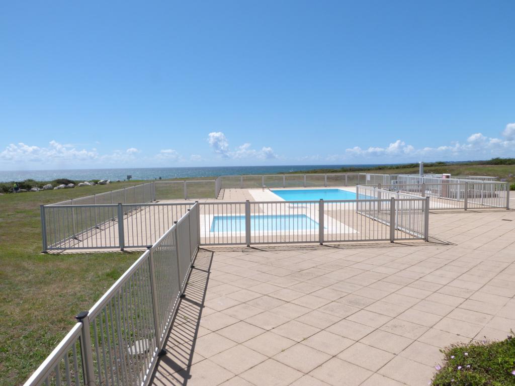 APPARTEMENT FACE A L'OCEAN, CLASSE 3 ETOILES AVEC TENNIS ET PISCINE