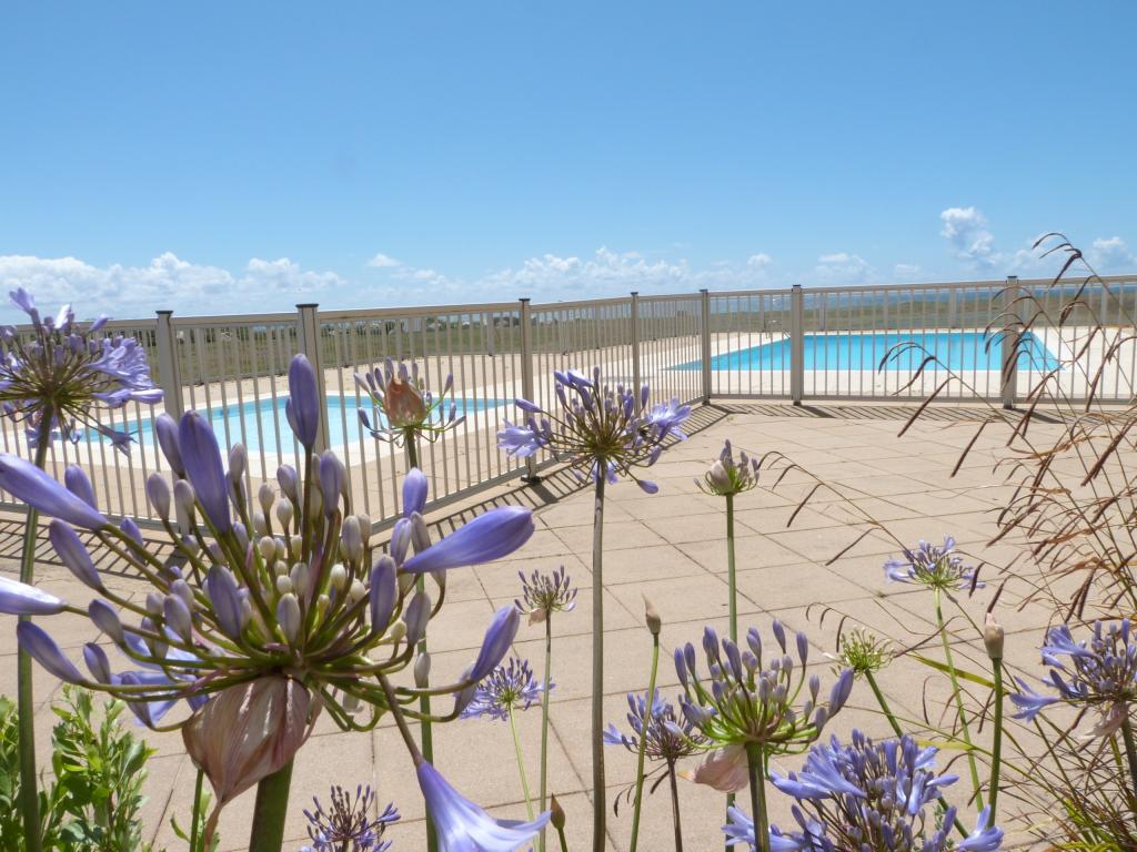 APPARTEMENT FACE A L'OCEAN, CLASSE 3 ETOILES AVEC TENNIS ET PISCINE
