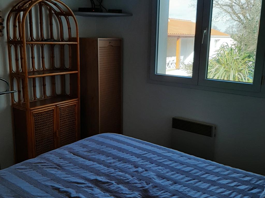 Grande villa 125 mètres carré avec véranda et piscine