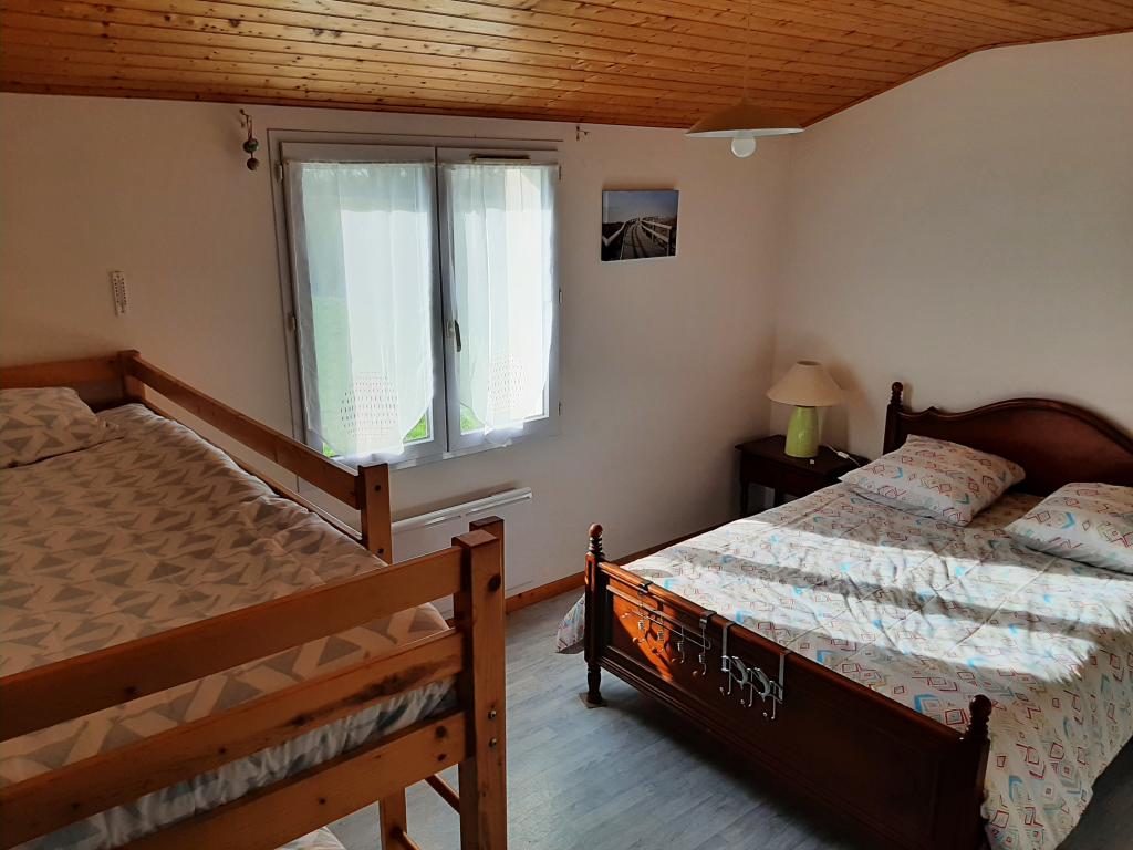 Grande villa 125 mètres carré avec véranda et piscine