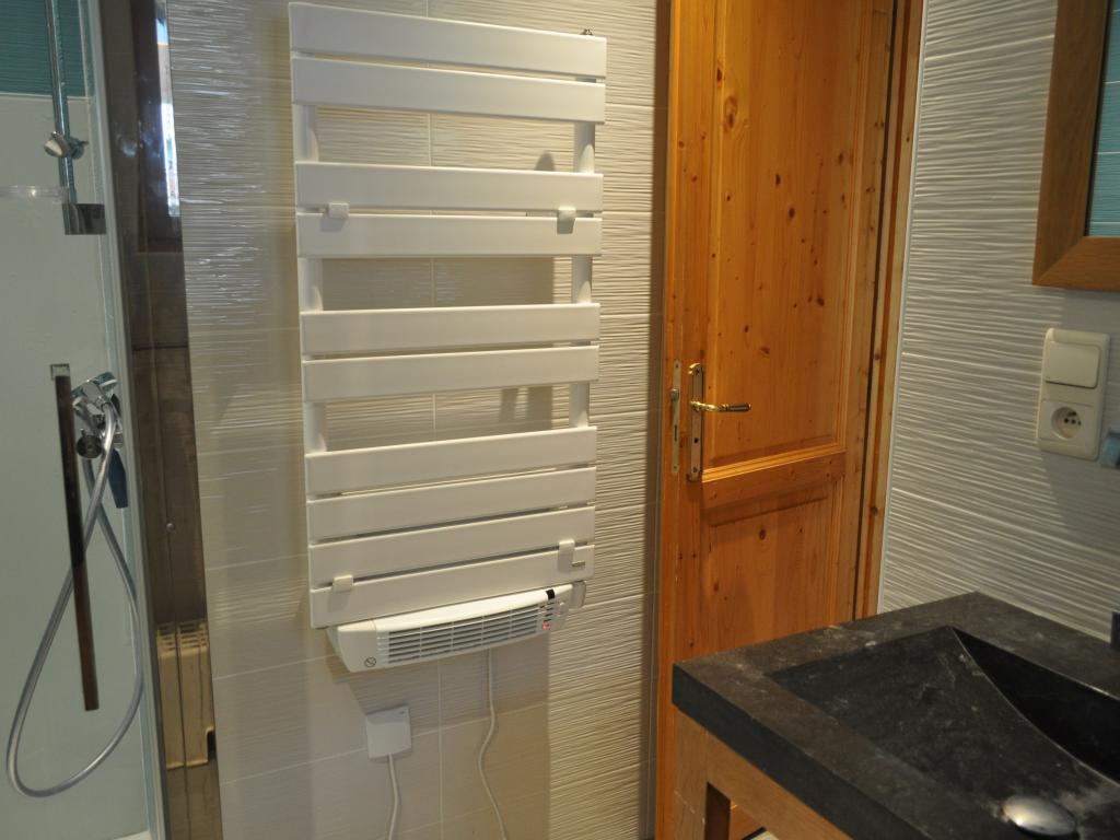 Une halte calme , simple, dans un environnement magnifique à 1500m d'altitude aux portes du parc de la Vanoise, adaptée aux enfants et aux seniors..