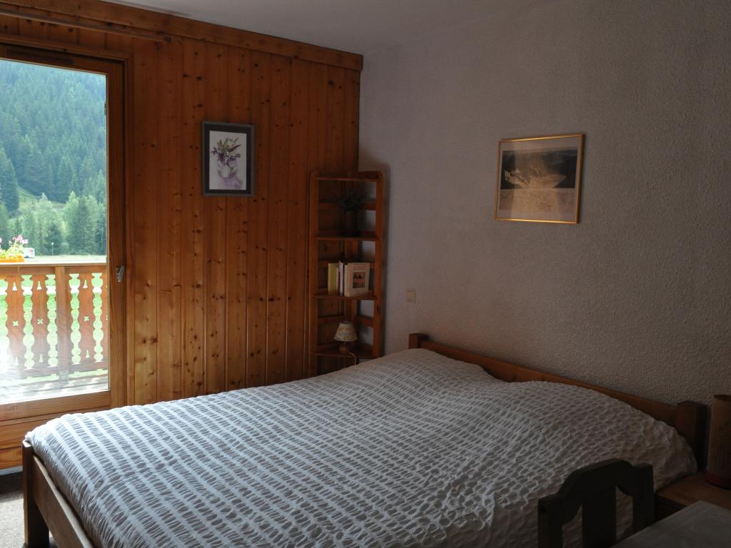 Une halte calme , simple, dans un environnement magnifique à 1500m d'altitude aux portes du parc de la Vanoise, adaptée aux enfants et aux seniors..