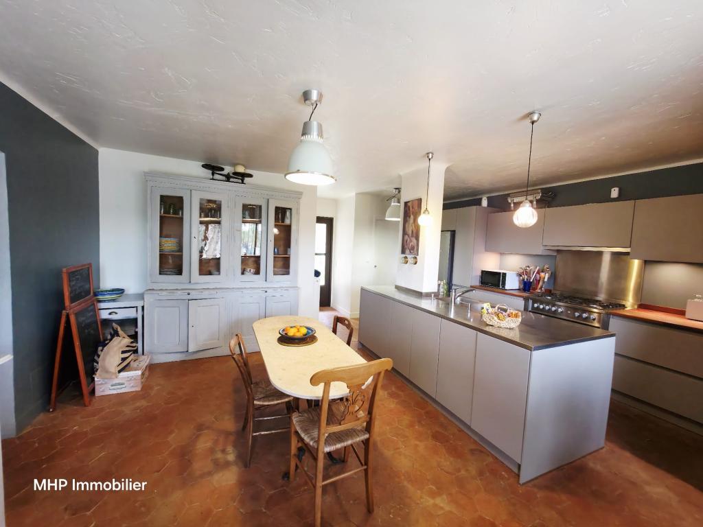 La Campanette, villa spacieuse, 7 chambres, 5 sdb, jardin, clim, piscine privée, stationnement