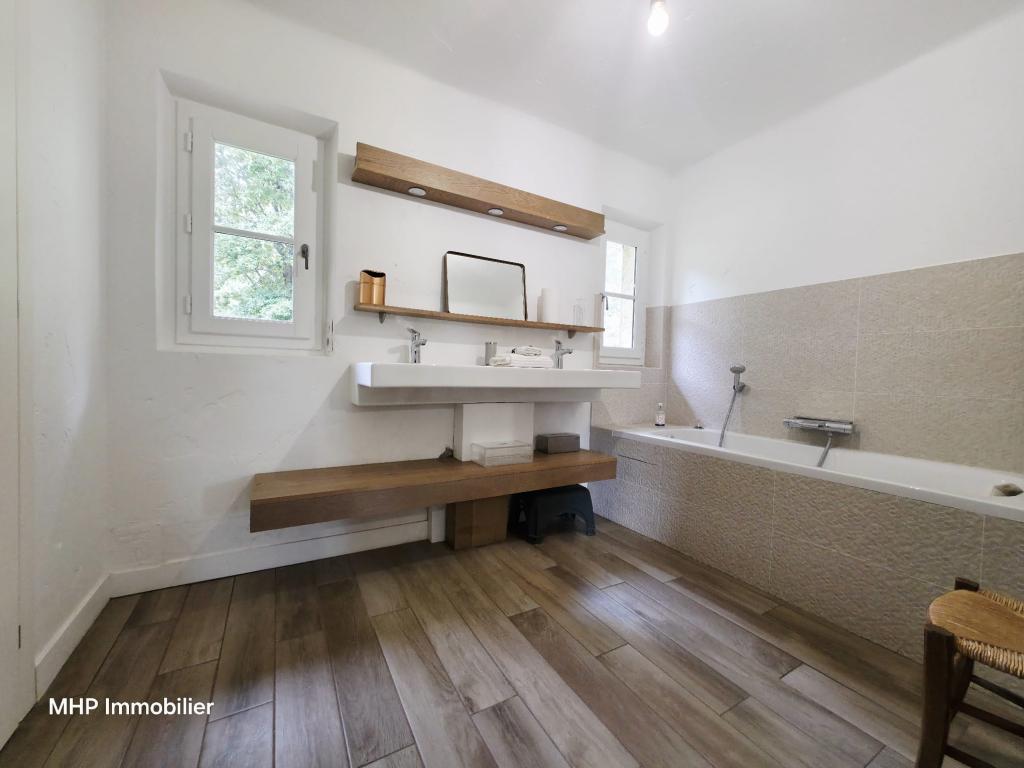 La Campanette, villa spacieuse, 7 chambres, 5 sdb, jardin, clim, piscine privée, stationnement