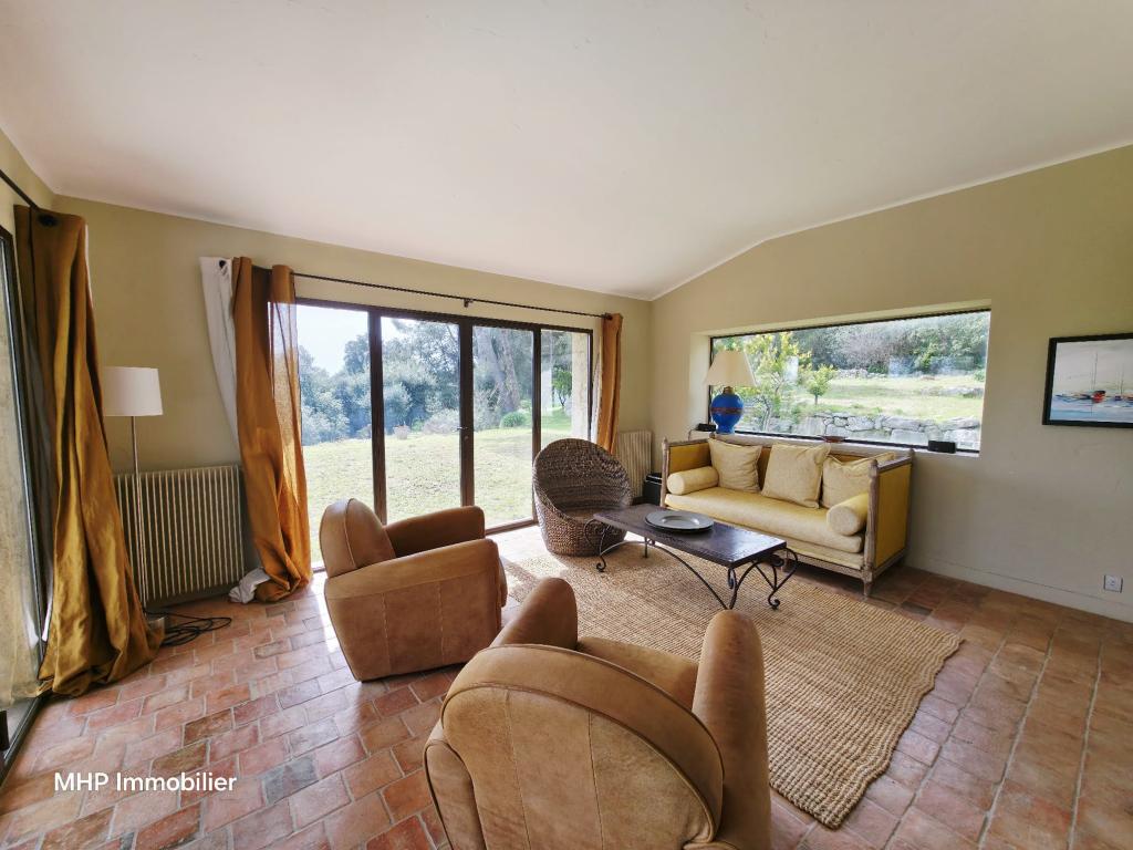 La Campanette, villa spacieuse, 7 chambres, 5 sdb, jardin, clim, piscine privée, stationnement