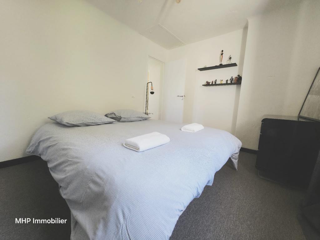 La Campanette, villa spacieuse, 7 chambres, 5 sdb, jardin, clim, piscine privée, stationnement