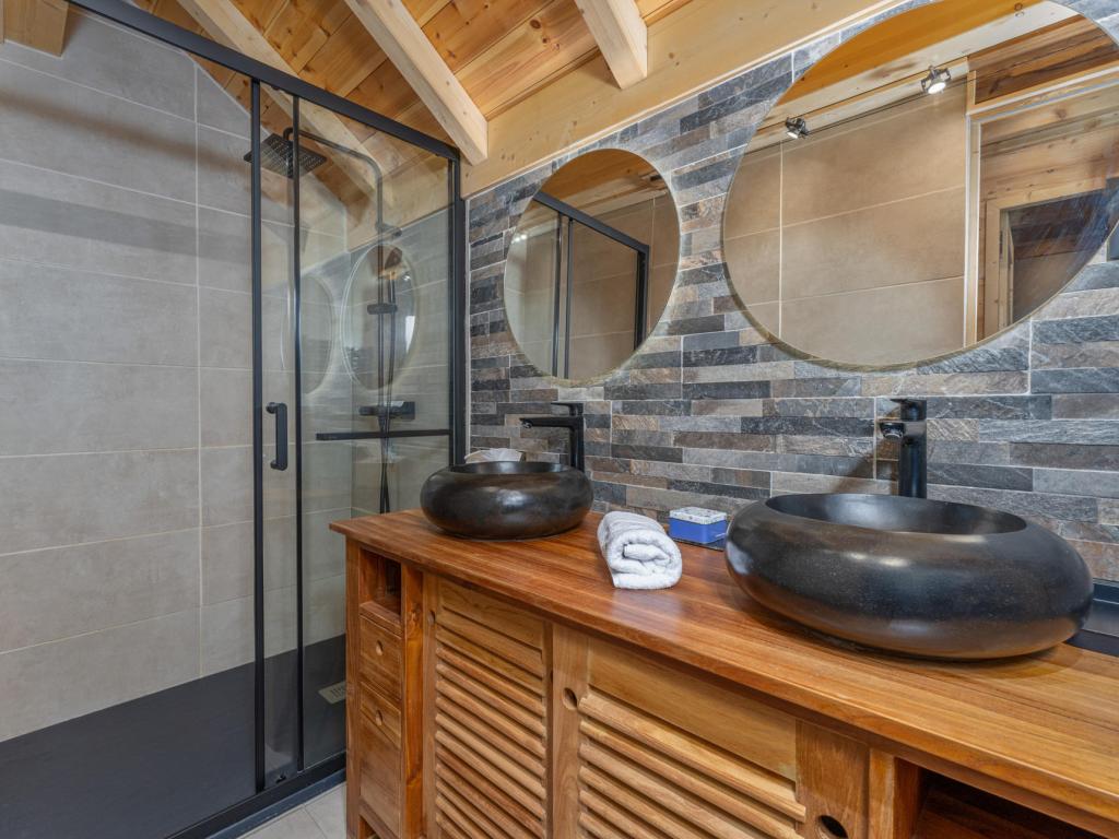 Chalet de luxe vue exceptionnelle montagne, salle de sport