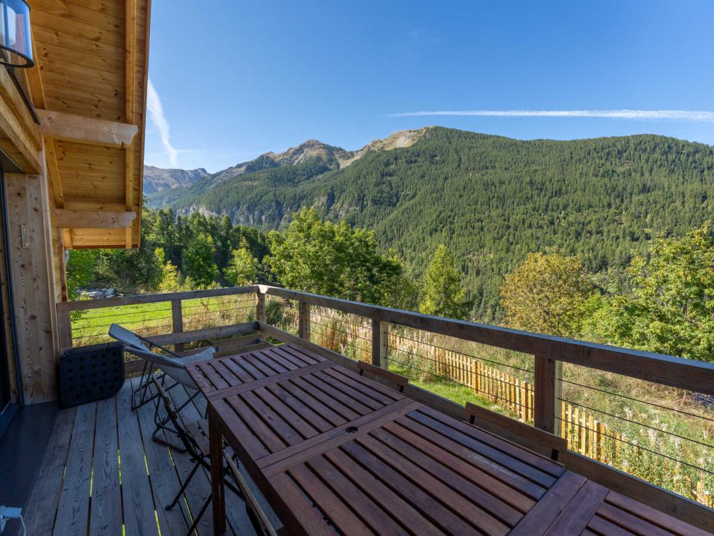 Chalet de luxe vue exceptionnelle montagne, salle de sport