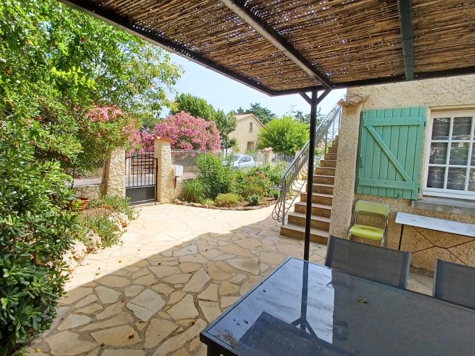 Agréable appartement au calme proche de la plage et du village