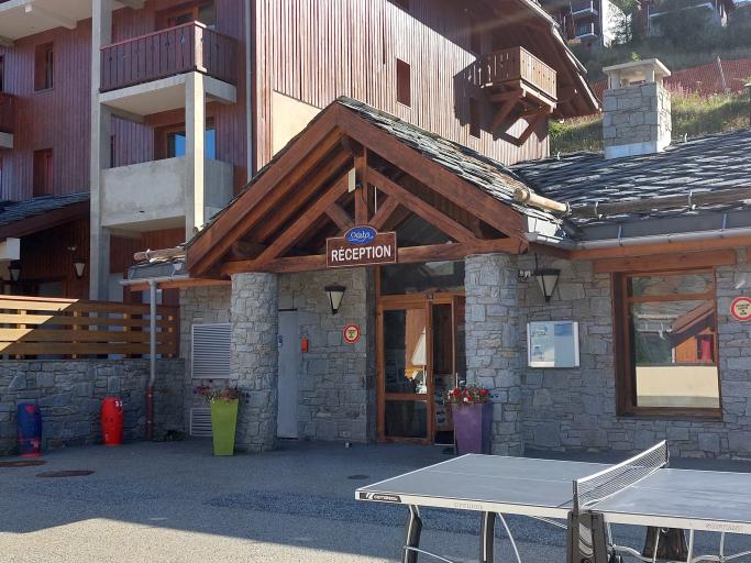 Appartement à la montagne au pied des pistes avec piscine chauffée