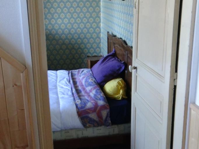 ARRAS CHAMBRE INDEPENDANTE CHEZ L'HABITANT
