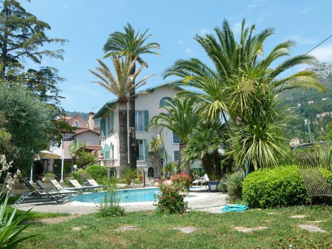 HÔTEL VILLA ROSERAIE ouvert toute l'année : LA NUIT, SEMAINE, MOIS, ANNEE.