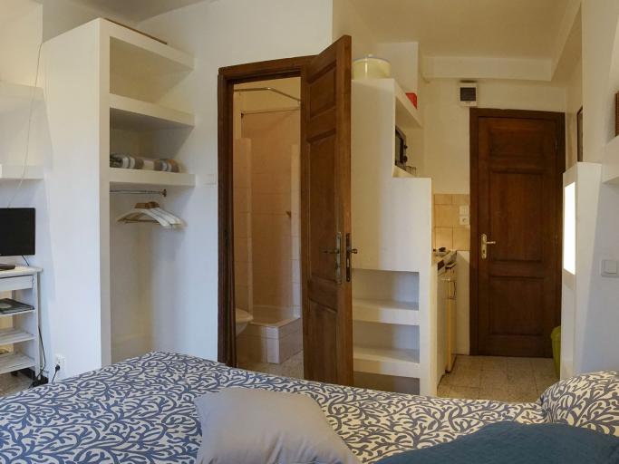 STUDIO PROCHE PLAGE BERGERIE 11