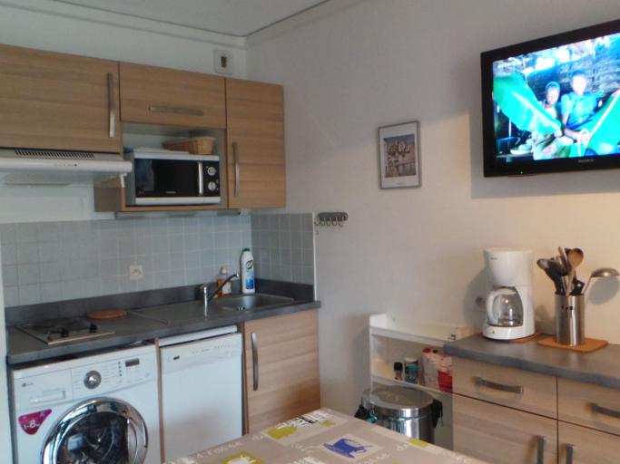 Appartement ** - climatise HAUT DE GAMME climatise, vue mer et montagne, wifi, plongée, randonnees