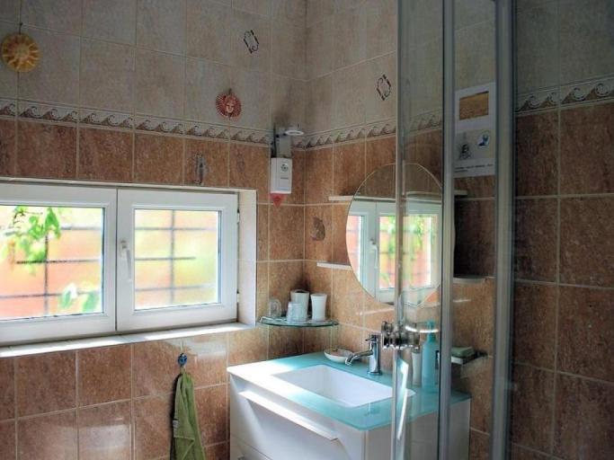 Une chambre dans une Maison Pleine de Vie