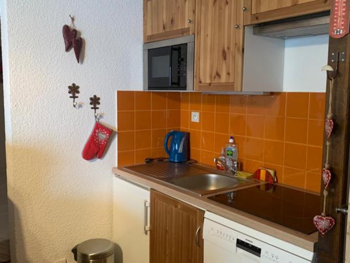 Spacieux et cosy 32m2, plein centre station