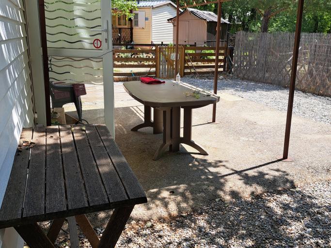 Beau Mobil Home 6 Pers. dans un Camping Familial et calme.