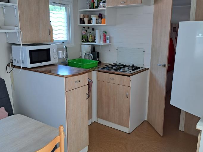 Beau Mobil Home 6 Pers. dans un Camping Familial et calme.