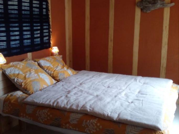 Lieu-dit Peyro Traxo,  Gîte entouré d'une belle nature Aveyronnaise ou le silence y est roi