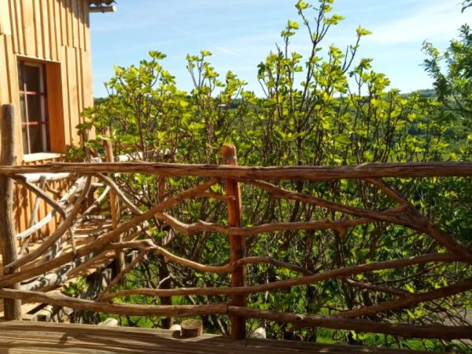 Lieu-dit Peyro Traxo,  Gîte entouré d'une belle nature Aveyronnaise ou le silence y est roi