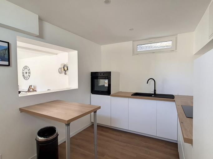 appartement en rez de chaussée entièrement rénovée 2 étoiles