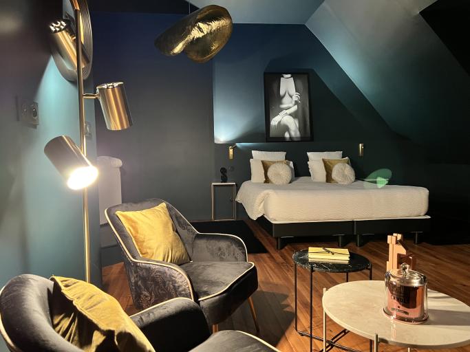 LA SUITE ISAHORA