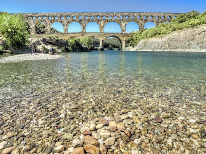 Chambre d'hôtes cosy au Mas des Sages près d'Uzès avec jardin et piscine dans un petit village calme