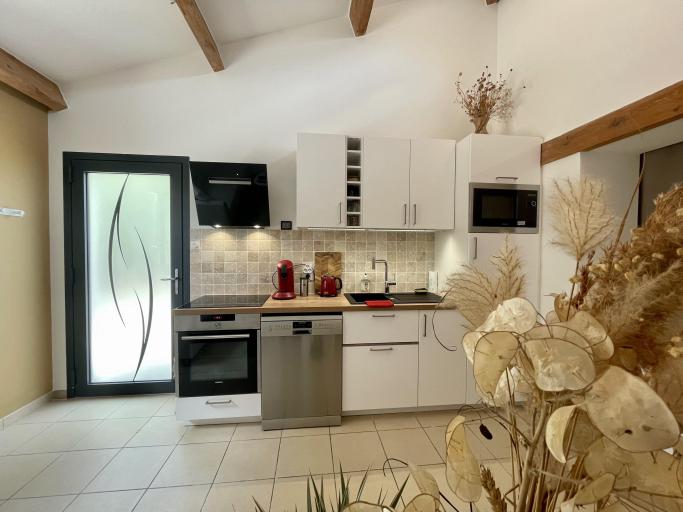 Maison élégante T2 - 2/4 pers - plain pied dans villa, tout confort, clim, 2min Thermes, terrasse