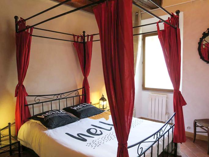 Maison de village, 5/6 personnes, proche du lac d'Esparron de Verdon.