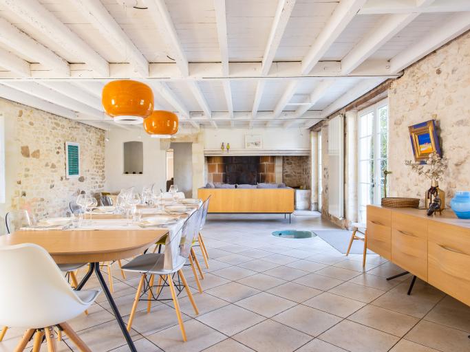 Le Clos du Puits Doux - Succombez au charme de cette magnifique longère, située en plein cœur de Mornac-sur-Seudre.