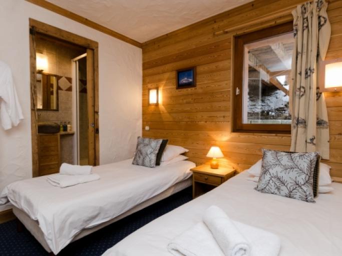 Chalet Chamois • La Plagne  • Paradiski Chalet Ski au pied à louer • 4 chambres - 10 personnes Altitude 1450m