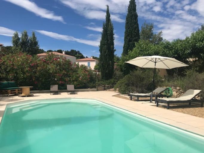 Duplex (2-4 p.) avec piscine au coeur des vignes