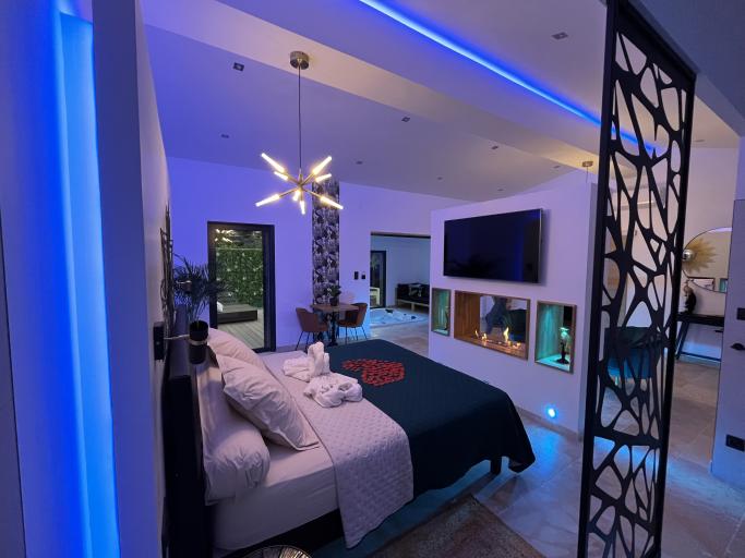 Suite privative de 65m2 avec piscine et spa