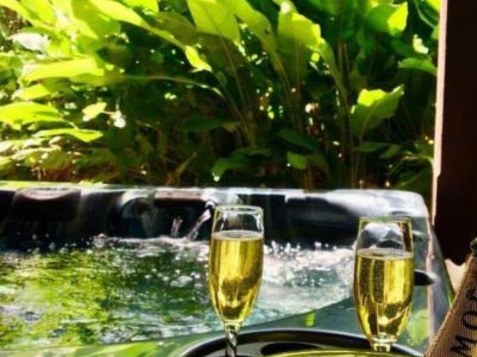 Gite avec spa privatif 2 personnes 1 nuit à 4 nuit maximum