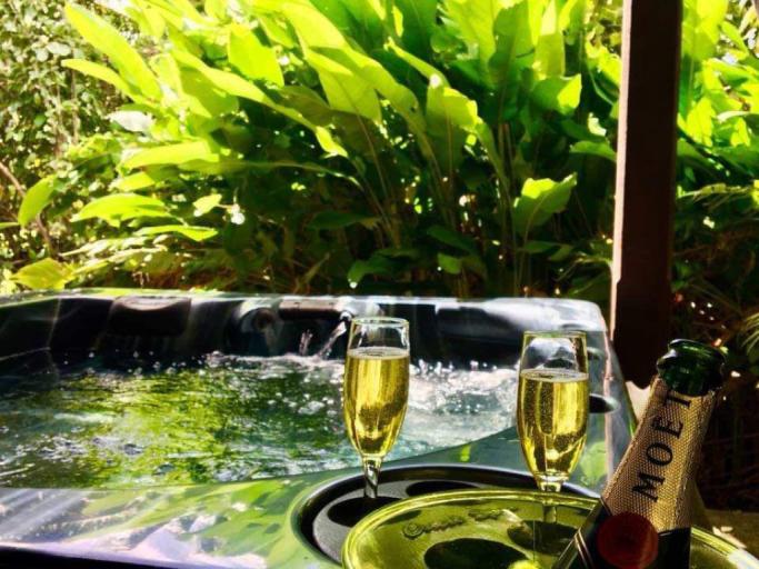 Gite avec spa privatif 2 personnes 1 nuit à 4 nuit maximum