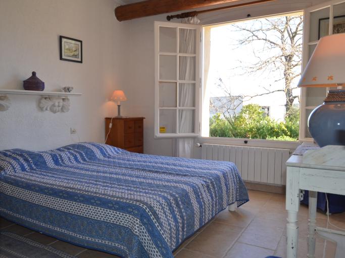 Pernes-les-Fontaines, perle du Vaucluse aux 40 fontaines, proche de Isles-sur-Sorgue, de Gordes et du Ventoux