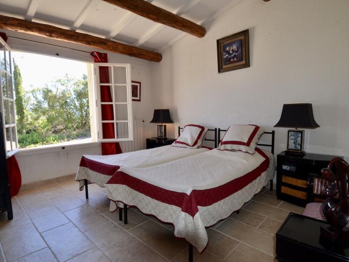 Pernes-les-Fontaines, perle du Vaucluse aux 40 fontaines, proche de Isles-sur-Sorgue, de Gordes et du Ventoux