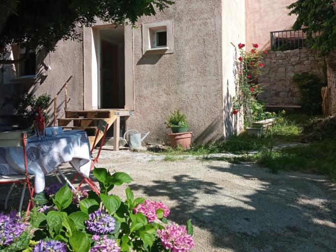 L'Aghjalesa, petit logement en montagne