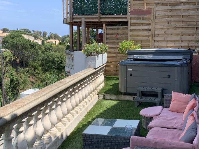 appartement, terrasse, jacuzzi, 600 m plage
