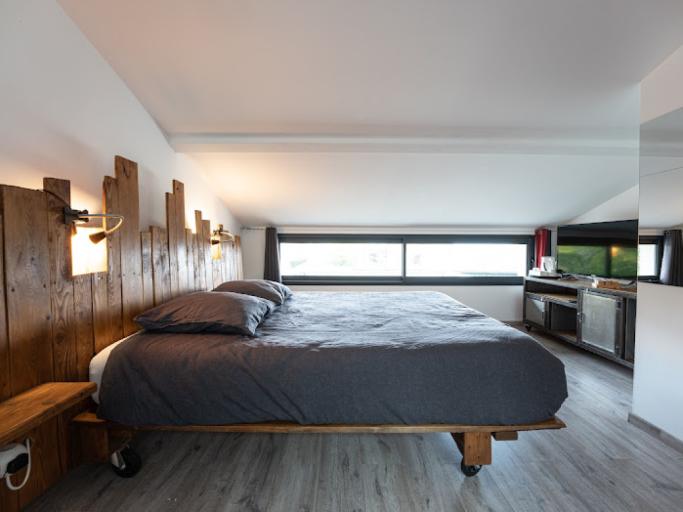 La chambre d'en haut du Hangar