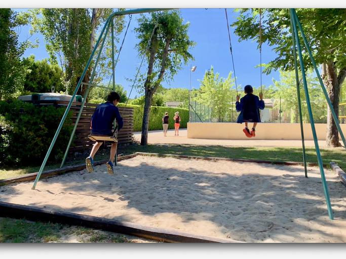 Les Cigalous  Gîtes climatisés avec piscine chauffée à Vallon Pont d'Arc