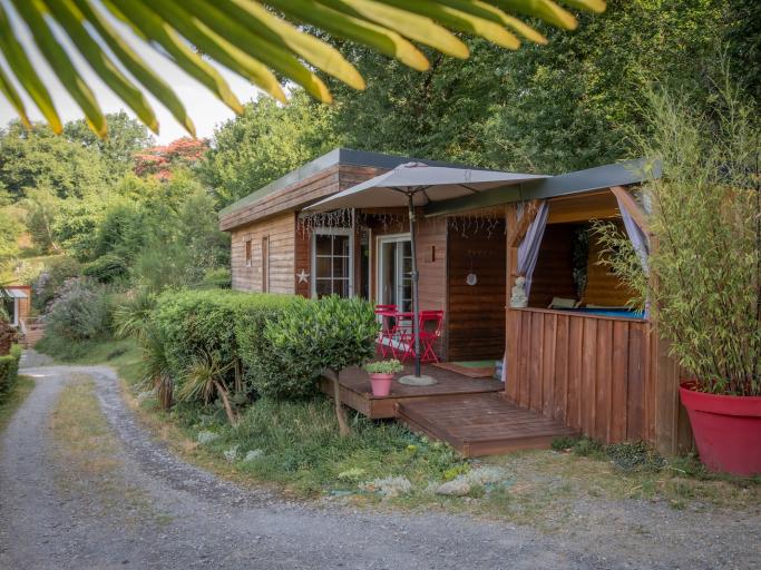 Chalet avec jacuzzi privatif