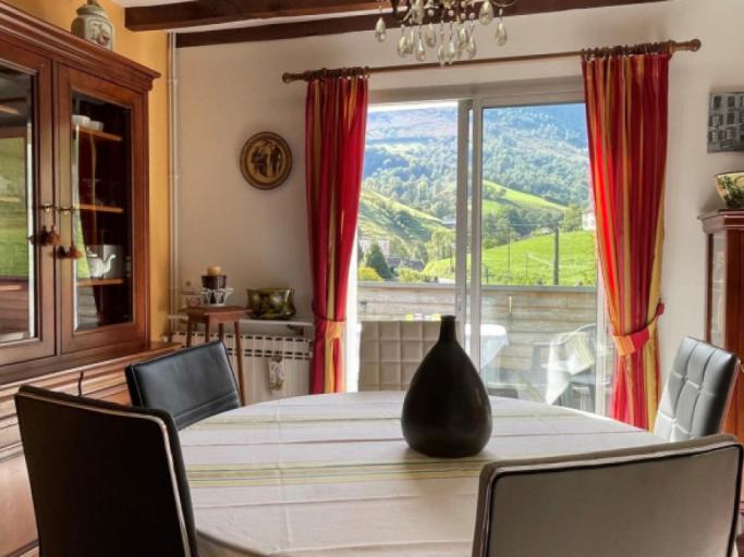 Gîte « Le Magnolia » : un écrin de verdure apaisant.